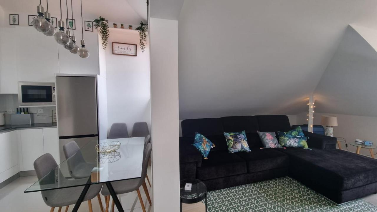 Apartment Luxury Penthouse - River Gallery Art - View&center *