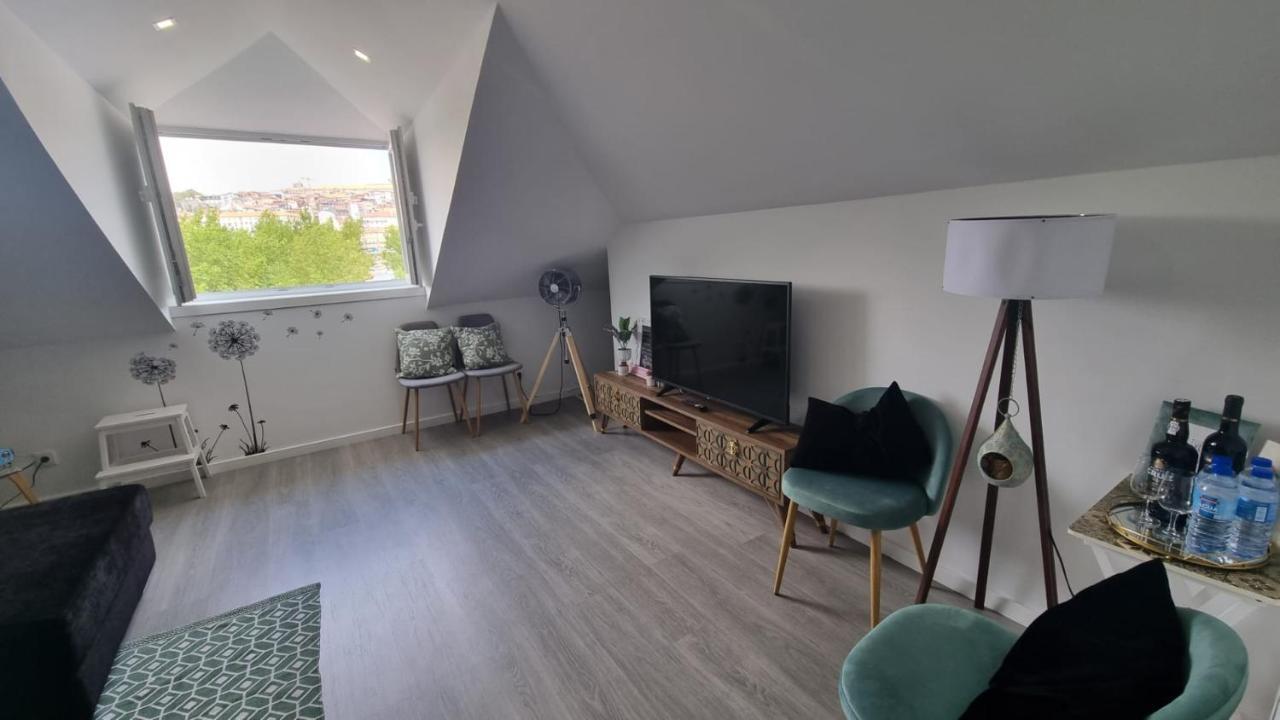 Apartment Luxury Penthouse - River Gallery Art - View&center *